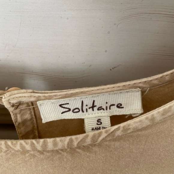 Solitaire embroidered gold tan peplum bohemian 2/4 sleeve blouse tunic small - Picture 4 of 5